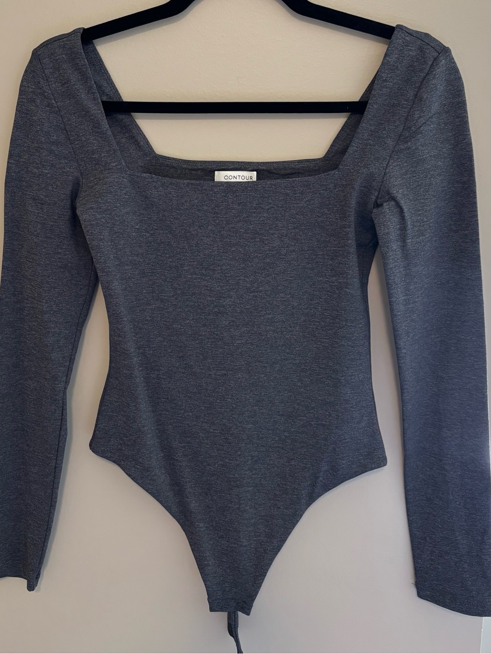 Never worn Aritzia Contour Headway Squareneck Long Sleeve Bodysuit
